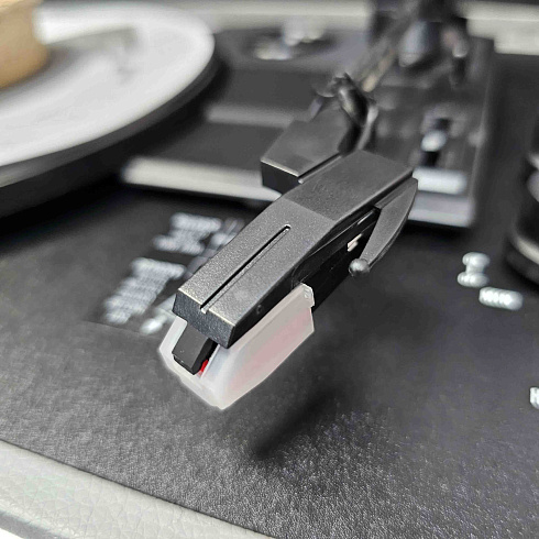 Портативный виниловый проигрыватель VICTROLA JOURNEY+, 33/78/45 об/мин,+BT/AUX/LINE, цвет серый-чёрный
