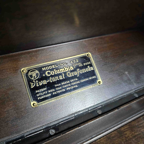 Старинный английский патефон «Columbia Viva-tonal Grafonola» №452 