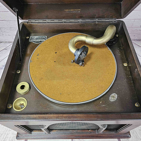 Граммофон кабинетный, настольный «Victrola» J1-71